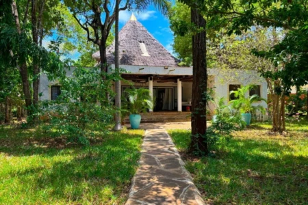 Sega House Diani